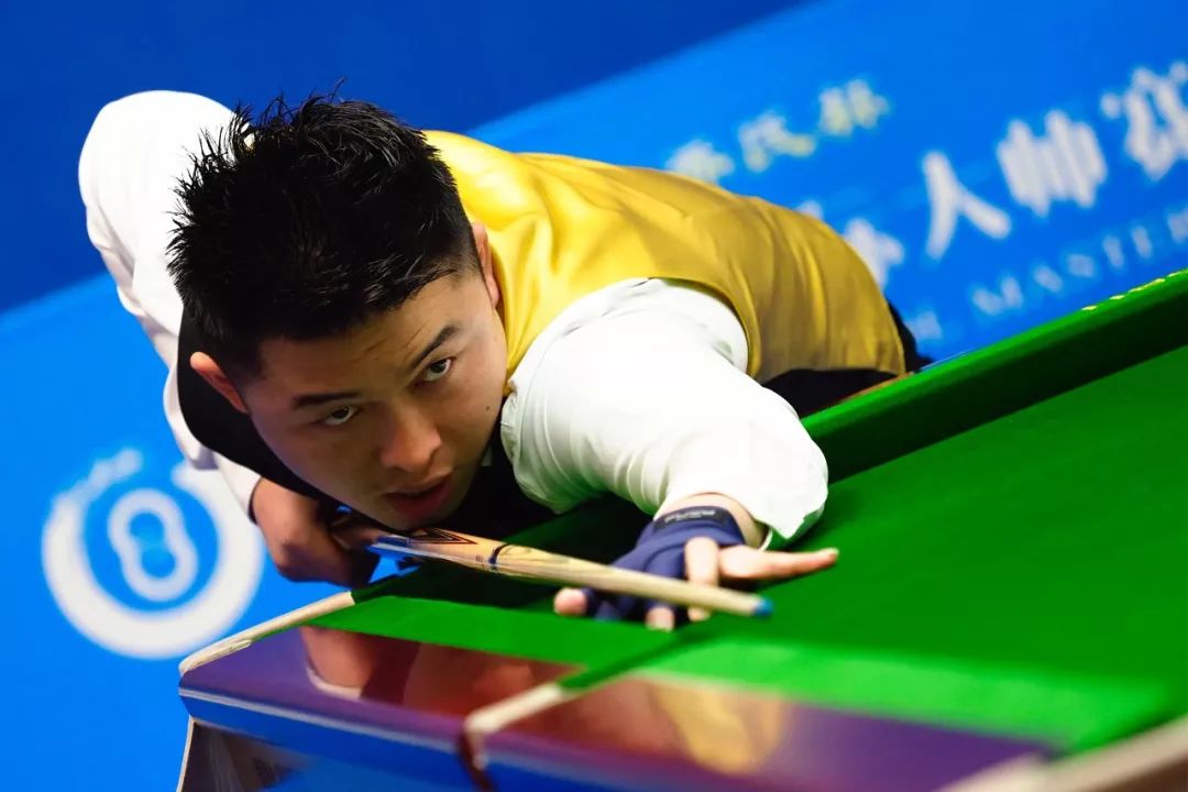 在与巴伦西 在与巴伦西